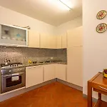 Leonardo Homes 아파트