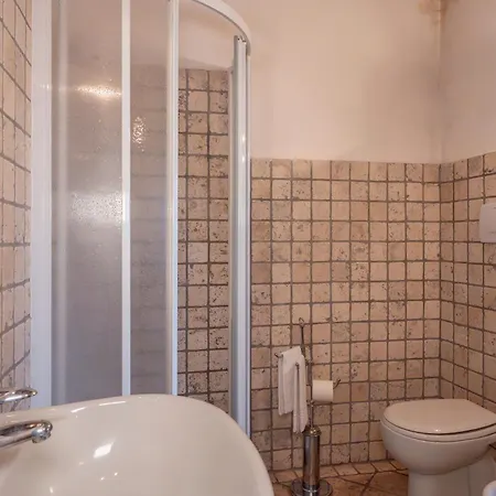 Leonardo Homes Apartamento