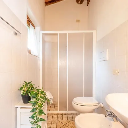 Leonardo Homes Apartamento
