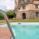 Apartment Leonardo Homes *